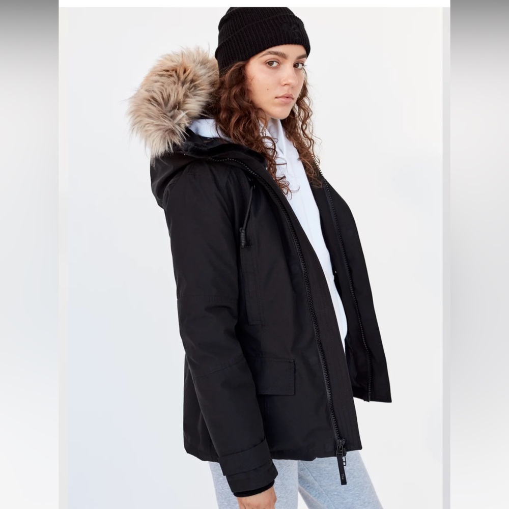 Aritzia TNA Larsen Down Parka XS Black